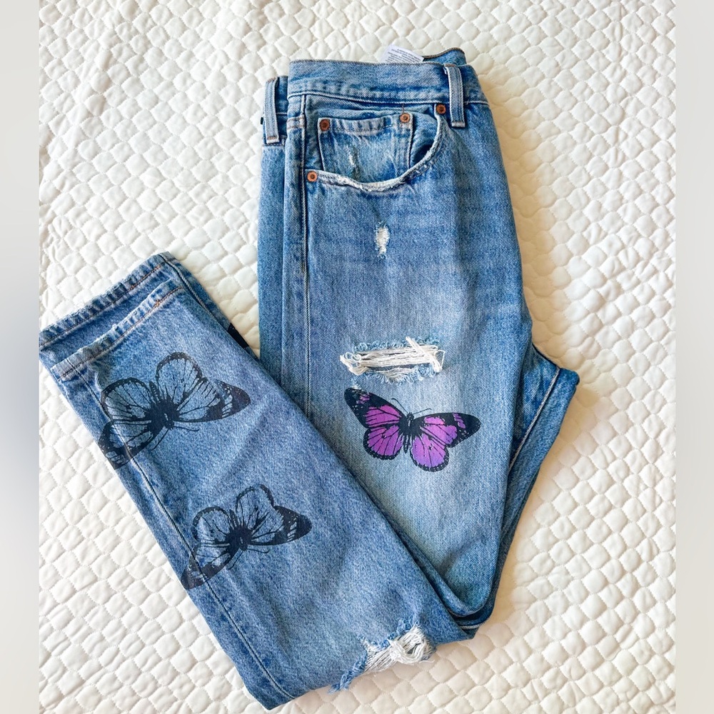 LEVI’S x UNFINISHED LEGACY 501 Ripped Skinny Jeans- retail for 100